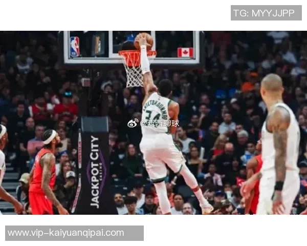 杜伦本赛季六度实现20分10篮板成就与约基奇字母哥并列联盟第一