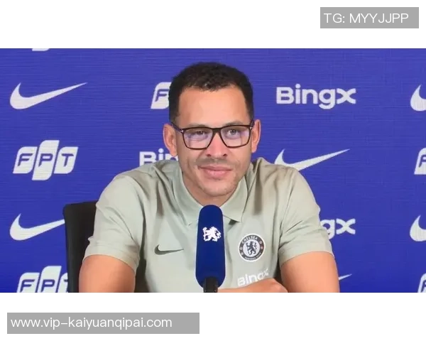 布莱顿旧将罗塞尼尔成为蓝军新帅34岁时退役经历引关注